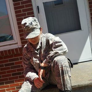 Meet your Posher, Harmony